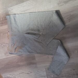 Nwt so leggings grey size XL